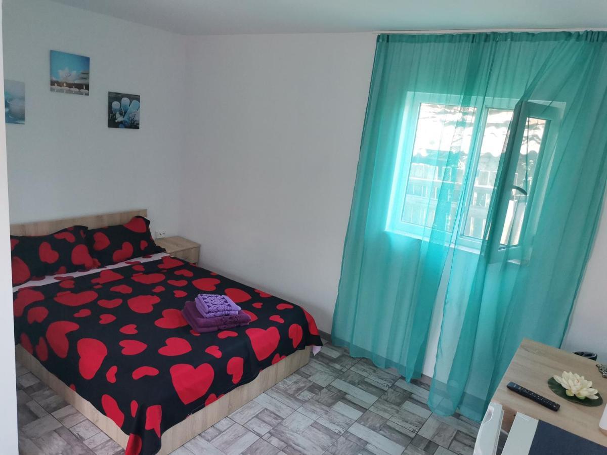 Casa Andrei A Hotel Corbu  Buitenkant foto